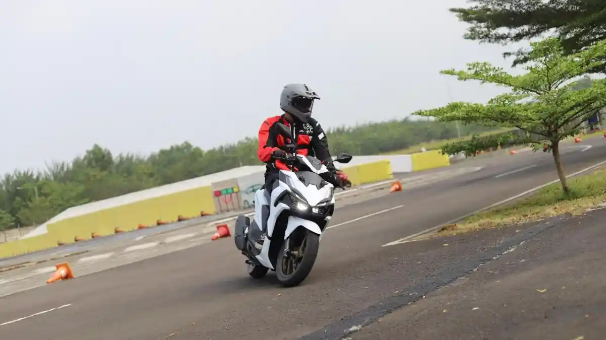 Honda Vario Evo 160 ABS terbaru 2026